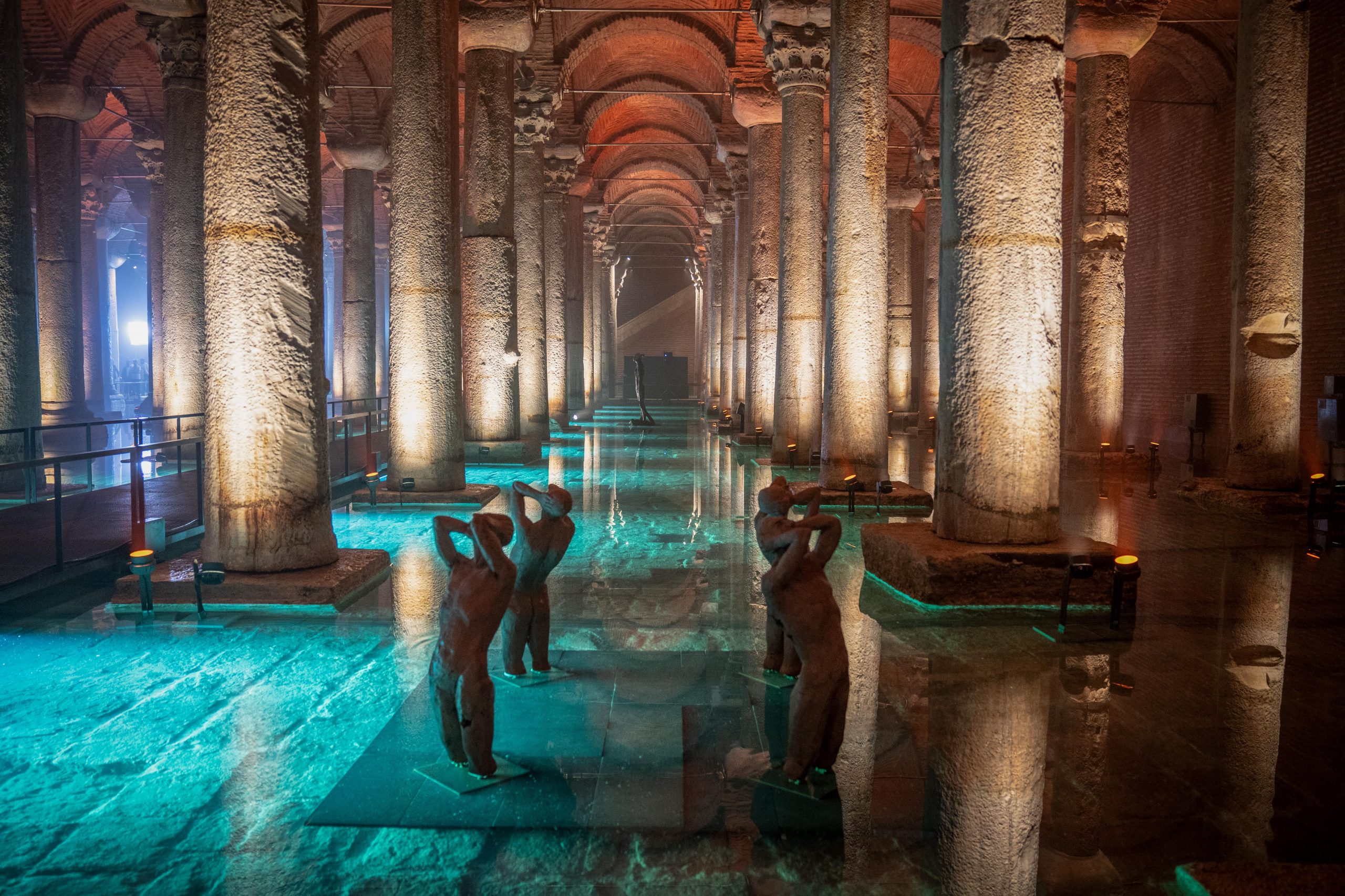Basilica-Cistern-reflective-waters