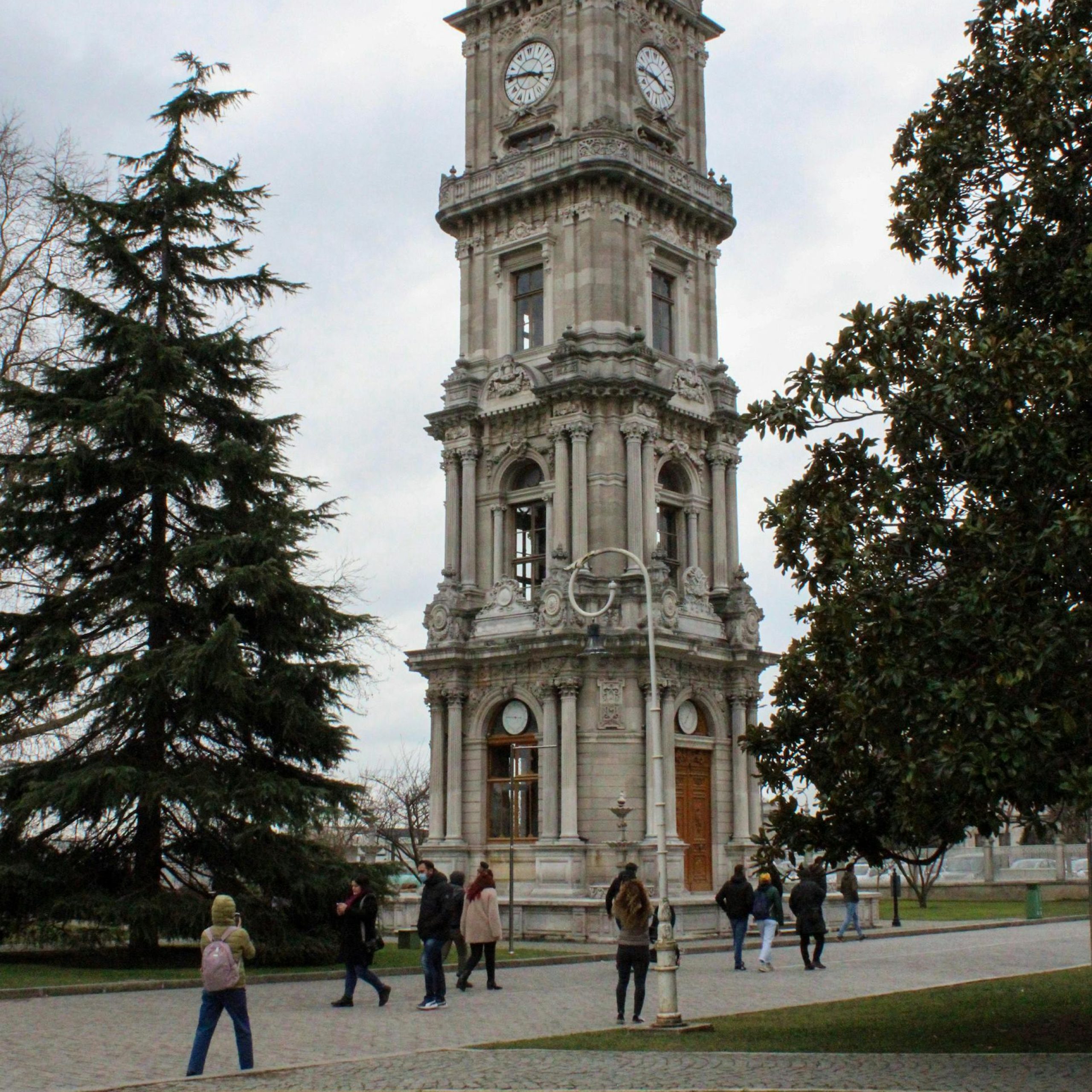 istanbul-tours-activities-dolmabahce-palace-clock-tower2