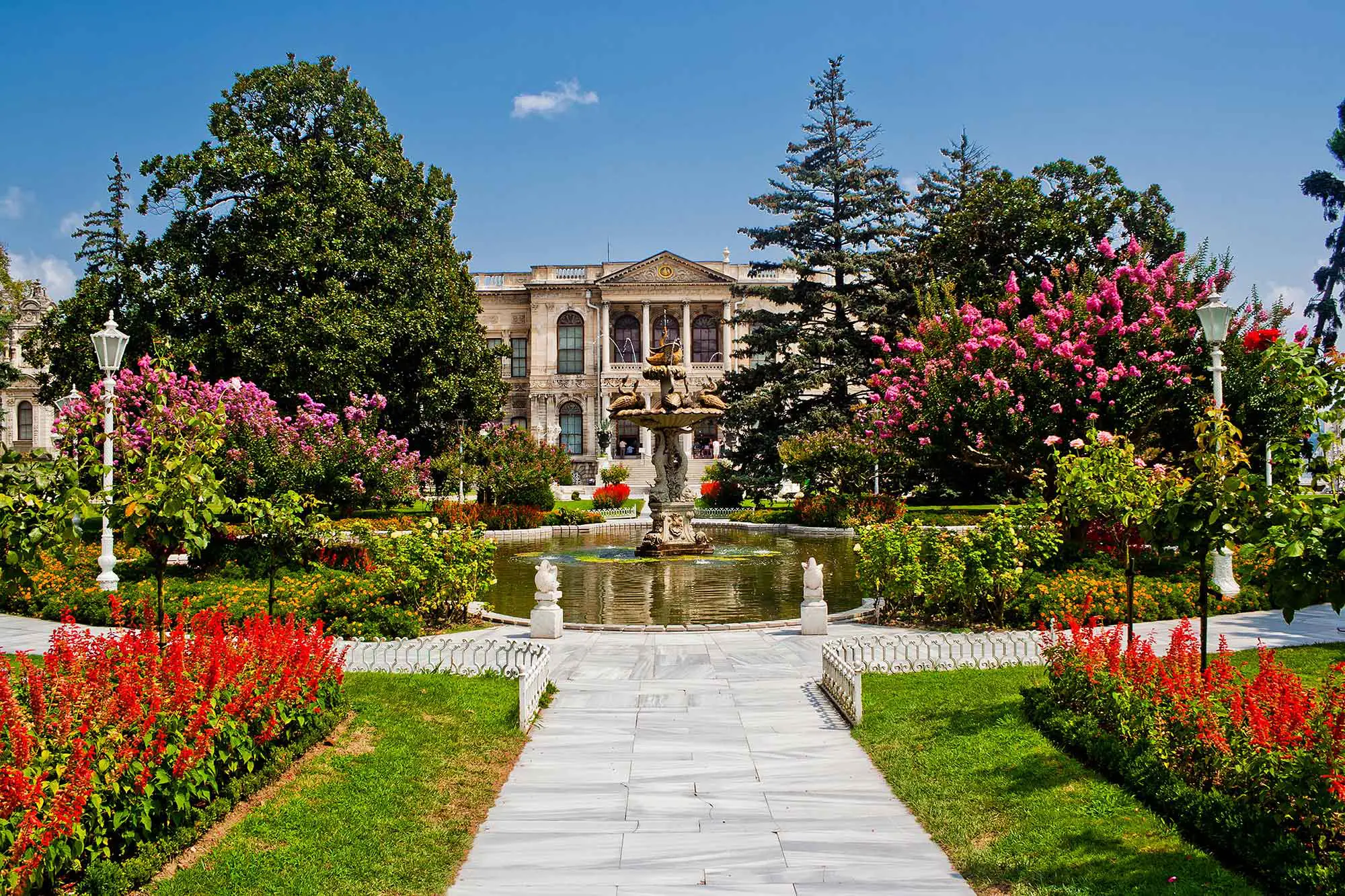 istanbul-tours-activities-dolmabahce-palace-garden