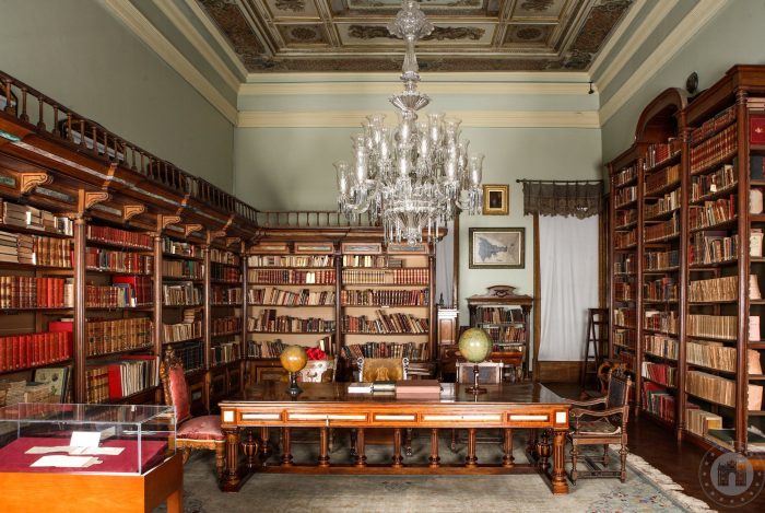 istanbul-tours-activities-dolmabahce-palace-library3