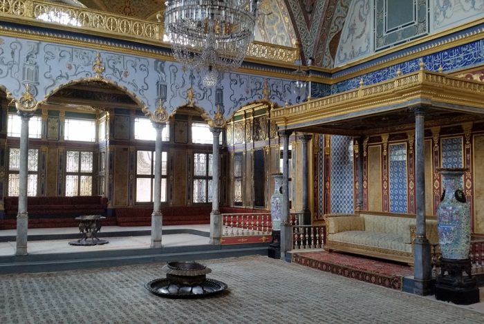 istanbul-tours-activities-topkapi-palace-interior