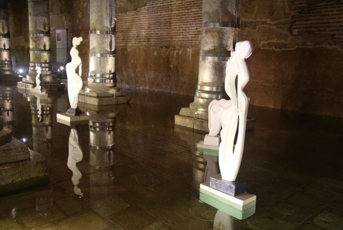 istanbul-tours-acitivites-theodosius-cistern-inside