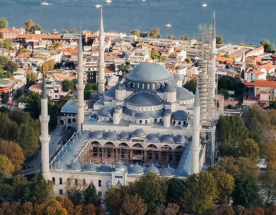 istanbul-tours-activities-blue-mosque-minarets