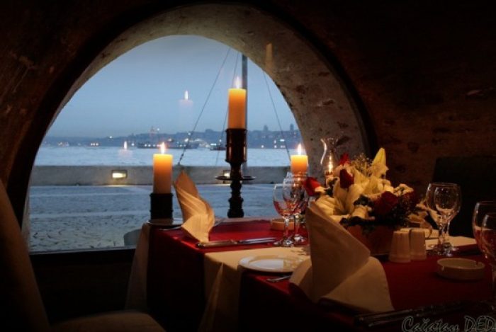 istanbul-tours-activities-maidens-tower-restaurant-1